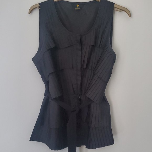 Artsy Black Pleated Ruffles Vest Blouse 2 in 1 Sleeveless Button Down Dark Fairy - Picture 2 of 6